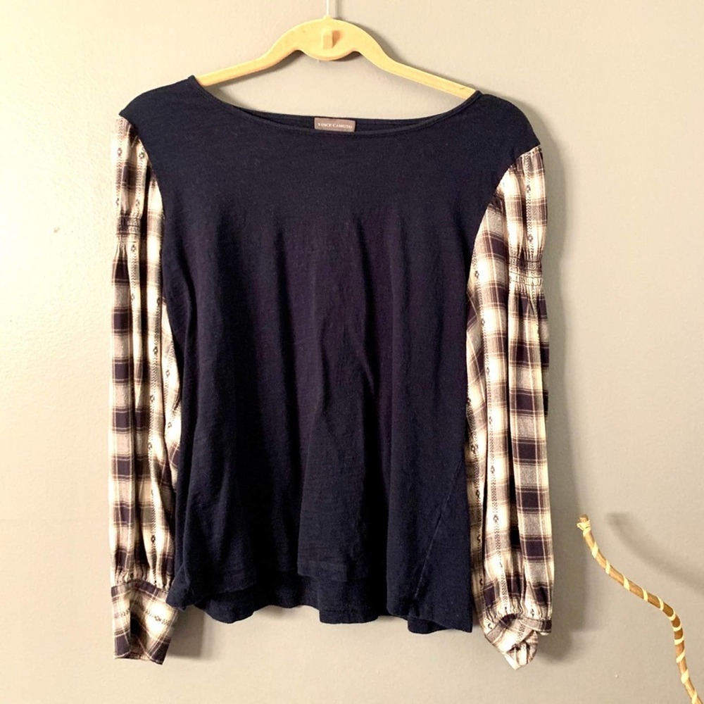 VINCE CAMUTO plaid long sleeve and blue T shirt